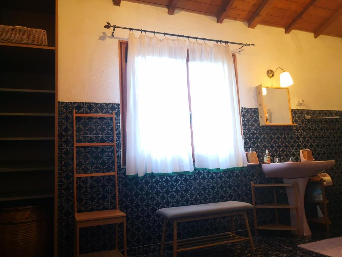Zia Chiarina Bed & Breakfast San Nicolo Gerrei Bagian luar foto