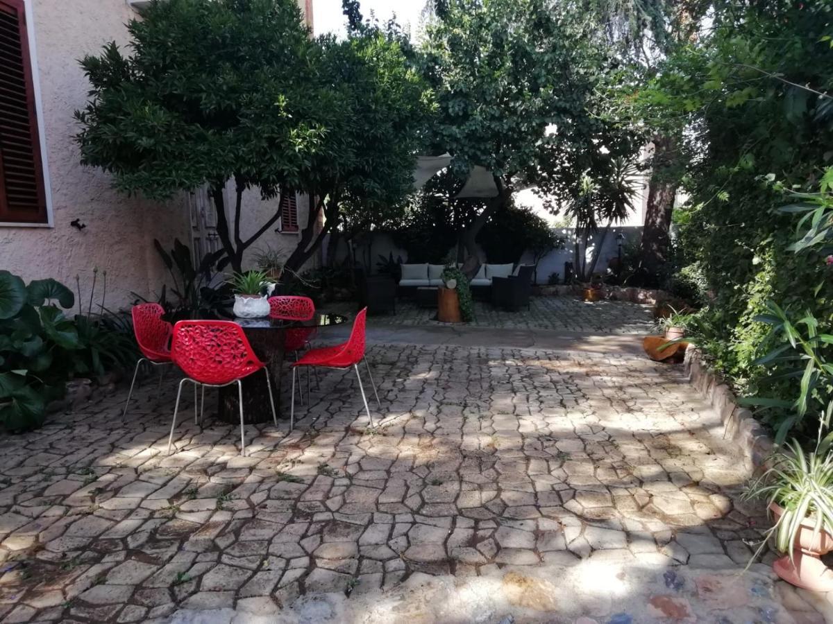 Zia Chiarina Bed & Breakfast San Nicolo Gerrei Bagian luar foto