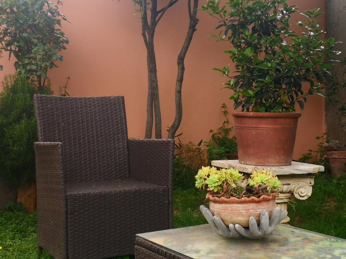 Zia Chiarina Bed & Breakfast San Nicolo Gerrei Bagian luar foto