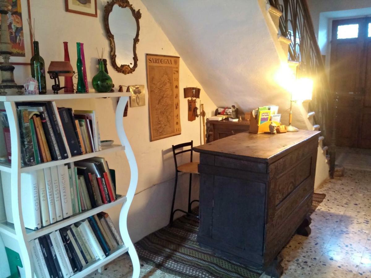 Zia Chiarina Bed & Breakfast San Nicolo Gerrei Bagian luar foto